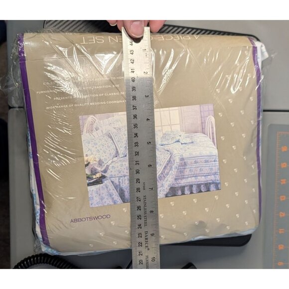 Courtney Queen 4-Piece Sheet Set Percale Cotton/Polyester Blend - Picture 9 of 11